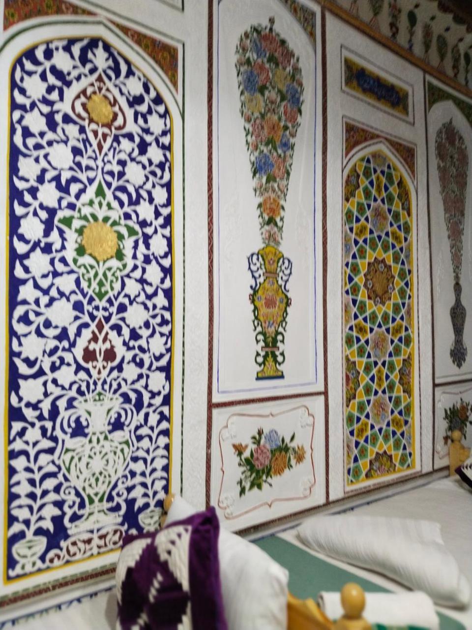 Hotel Rizqiro'Z Boutique Bukhara Exterior photo